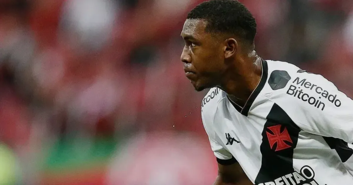 Vasco Avança em Acordo com Rayan e Busca Valorização da Joia
