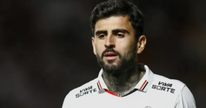Liziero no Vasco: Rejeição da Torcida e Impacto no Mercado