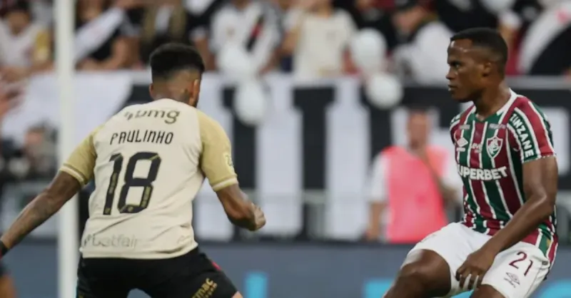 Análise Crítica: O Desafio de Diniz no Clássico Fluminense x Vasco e o Impacto da Ausência de Coutinho no Brasileirão