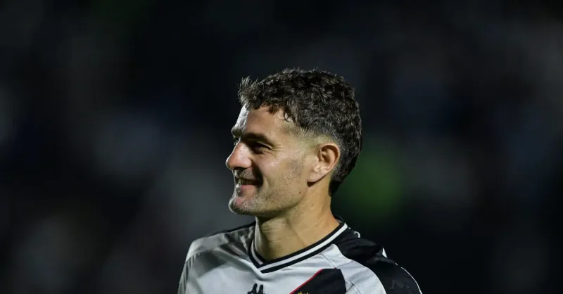 Vasco: Reestruturação do Elenco, Vagas para Estrangeiros e Próxima Janela de Transferências