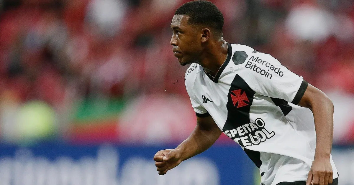 Rayan: A Ascensão Inesperada no Vasco Sob Fernando Diniz e a Superação de Críticas