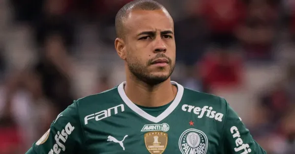 Mayke no Vasco? O Lateral do Palmeiras no Radar Cruzmaltino Pós-Coutinho