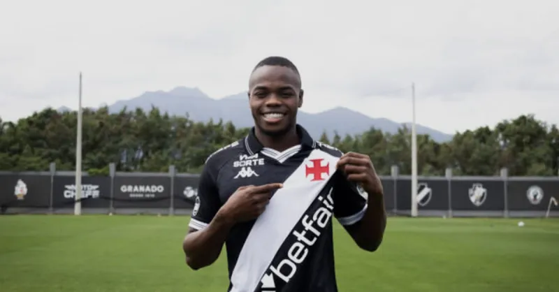 Vasco Reforça Ataque: Andrés Gómez do Rennes Chega ao Cruzmaltino