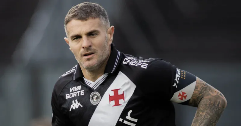 Vasco: 80% da Torcida Pede Vegetti no Banco Contra o Corinthians – Entenda a Revolta!