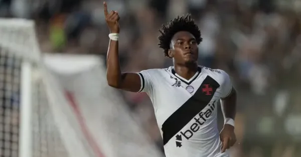 Vasco Vence com GB: Diniz Elogia Joia da Base em Jogo Épico