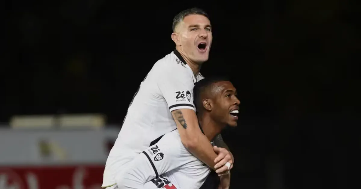 Vasco de Diniz: Melhor Ataque e Defesa Preocupante no Brasileirão – Análise Crítica