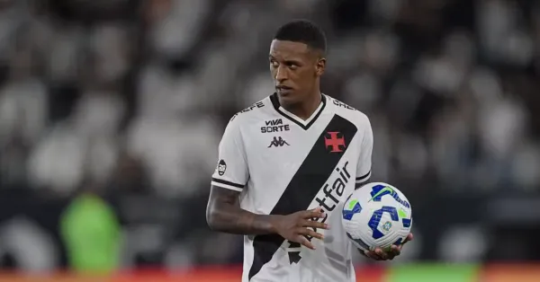 Vasco Imbatível na Defesa: Cuesta e Robert Renan Elevam o Nível da Zaga Cruzmaltina