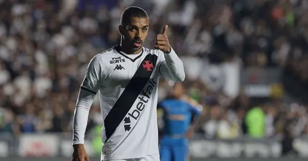 Desfalques no Vasco: Impacto de Paulo Henrique e Nuno Moreira contra o Botafogo