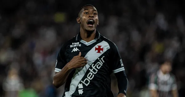 Rayan: Gols Decisivos Contra o Fluminense Consolidam Atacante do Vasco como Carrasco Histórico