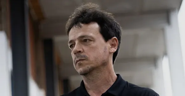 Diniz defende sua liderança no Vasco: 